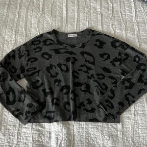 Light weight star crew neck sweatshirt